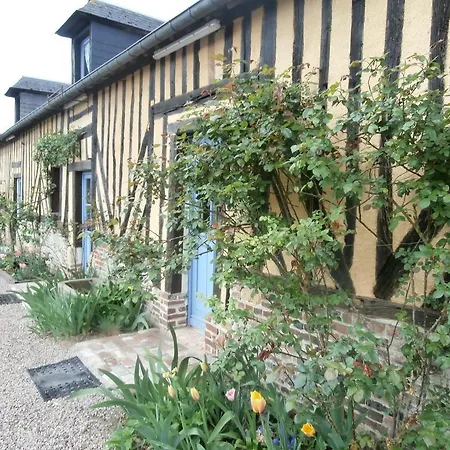 Aux Pommiers De Livaye Bed & Breakfast *